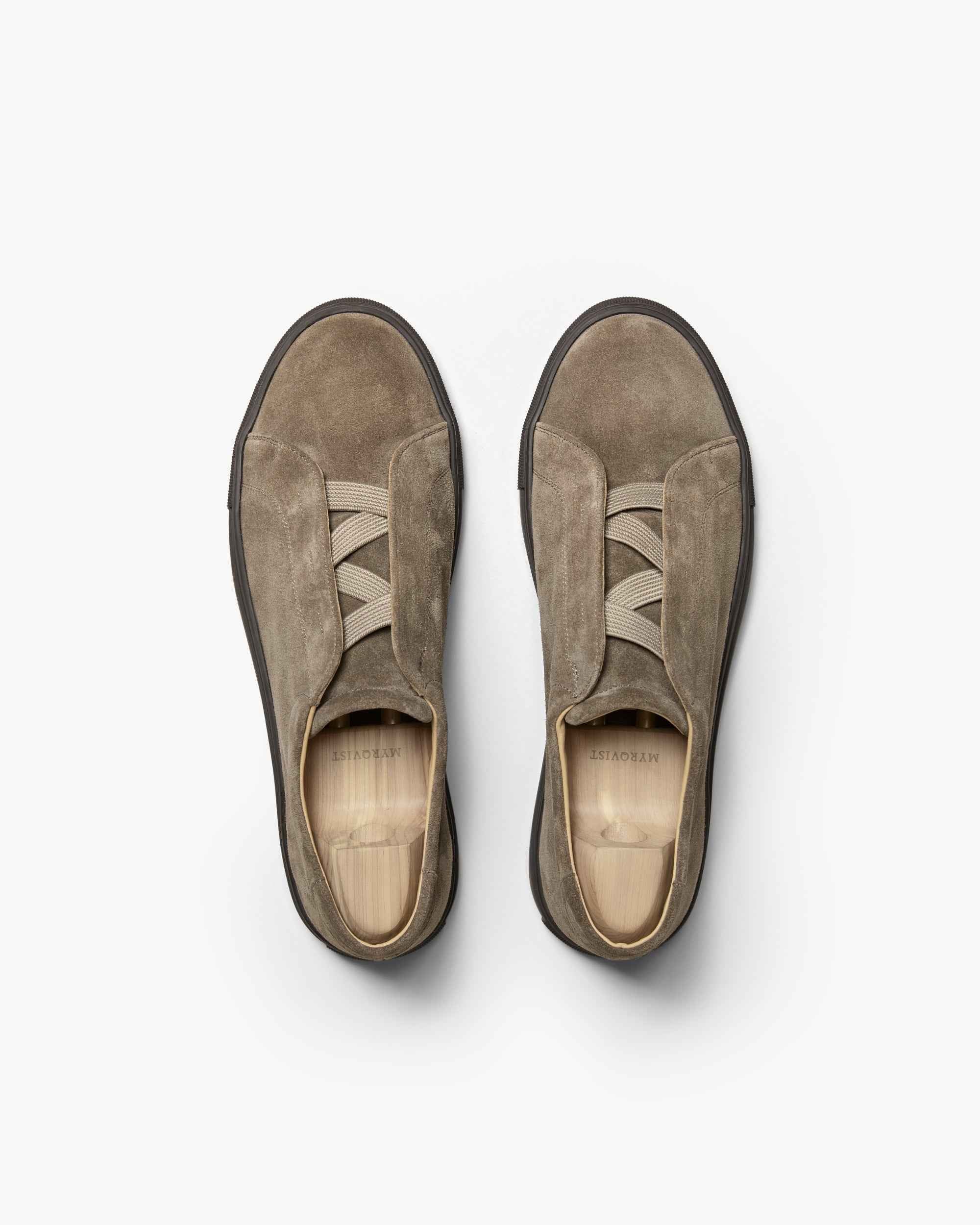 Alnö – Dark Taupe Suede