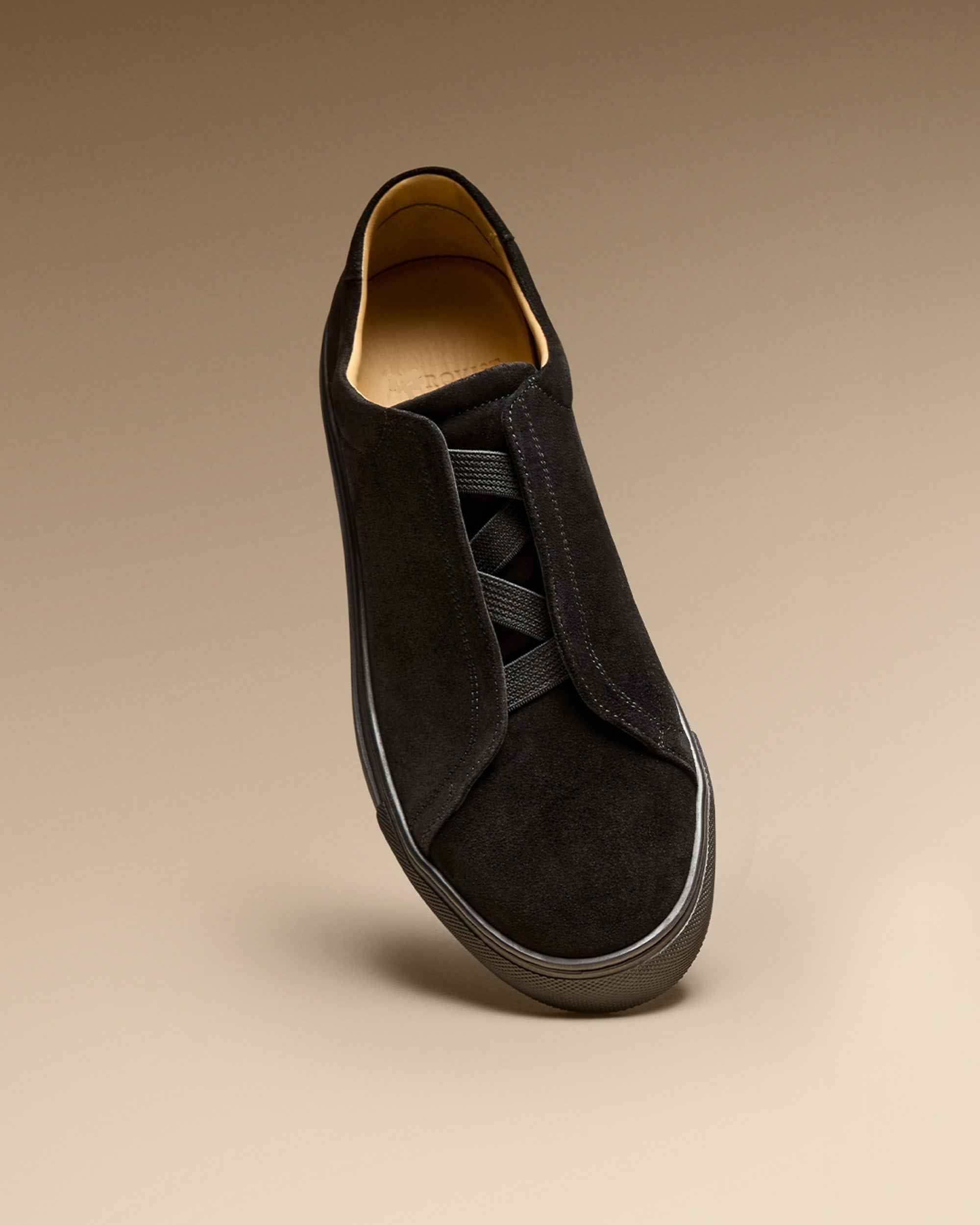 Alnö – Black Suede